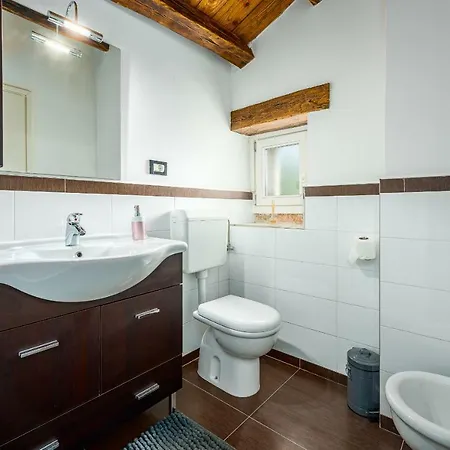 Casa Karlota Daire *
